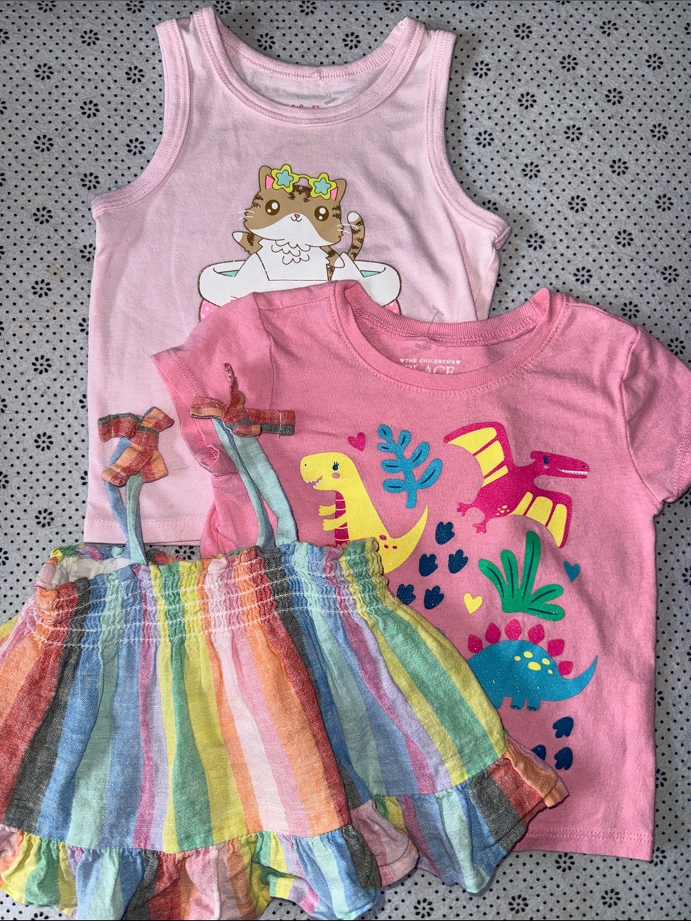 🛍 PRETTY LITTLE GIRLS BUNDLE OF 3 TOPS SIZE 12 MONTHS 🛍